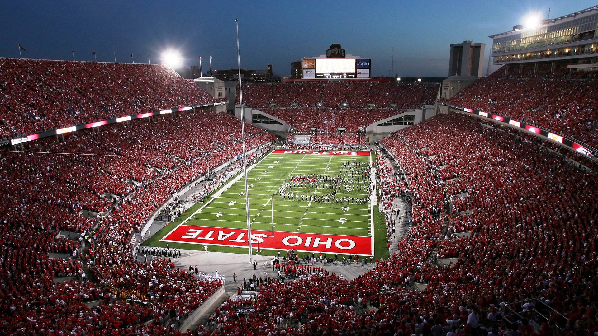 帕利斯特冲线瞬间引发现场欢呼，帕里斯特汽车